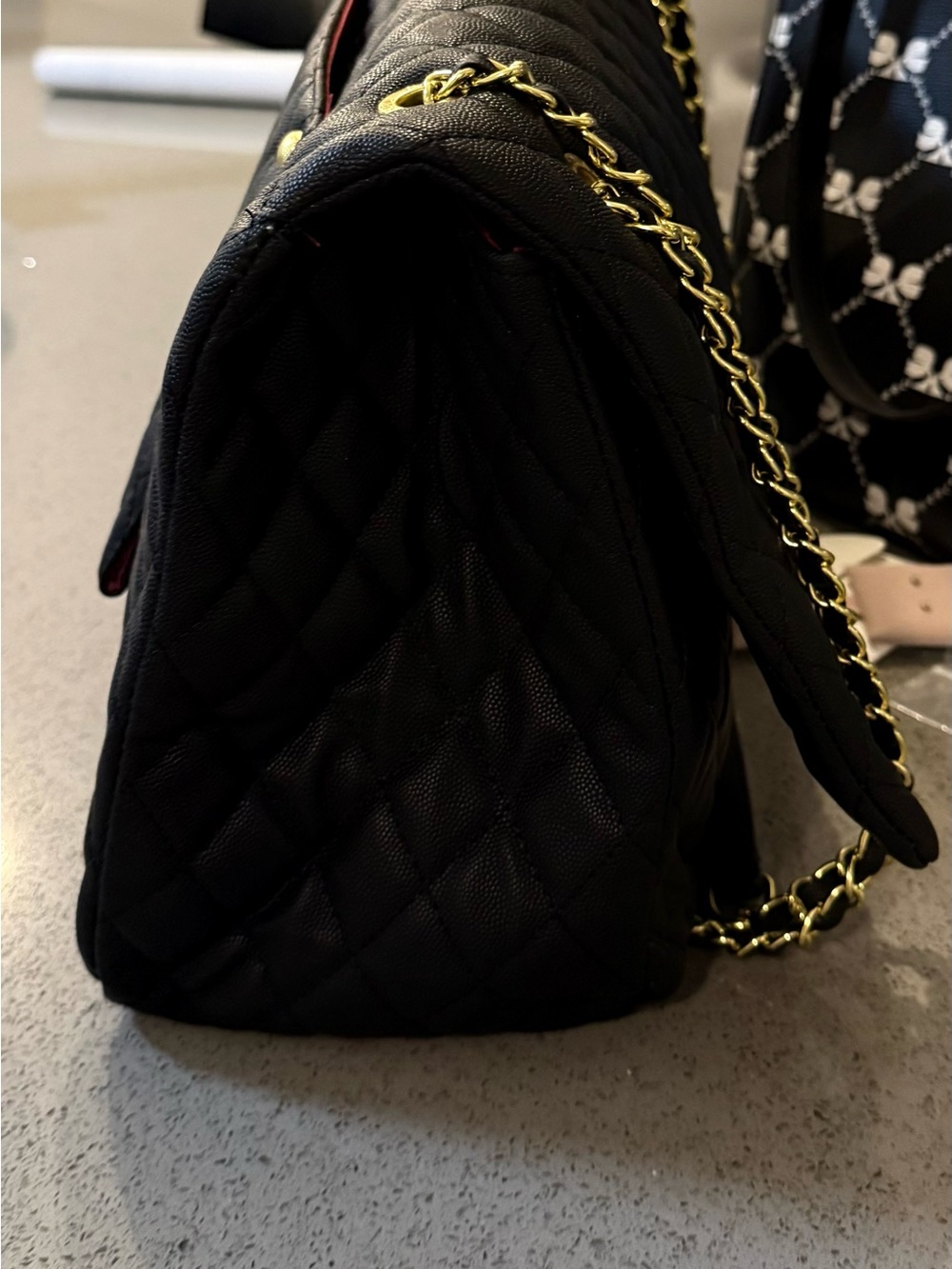 Large CHANEL Black Quilted Shoulder Bag with Gold Chain - Picture 2 of 5
